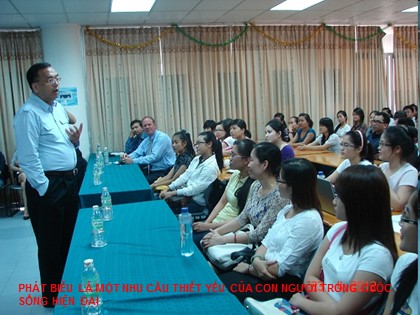 Bài giảng Ngữ văn Lớp 12 - Tiết 90: Phát biểu tự do